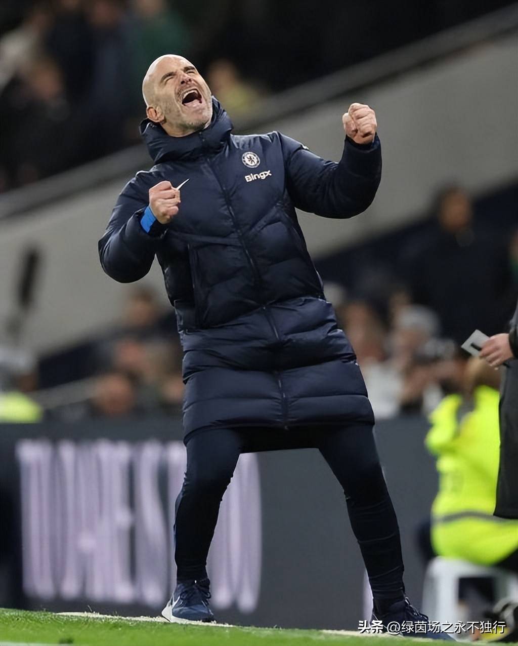 星空体育-晋级下一阶段引发热议！，德罗巴在澳大利亚队比赛中败北再创辉煌时刻的简单介绍