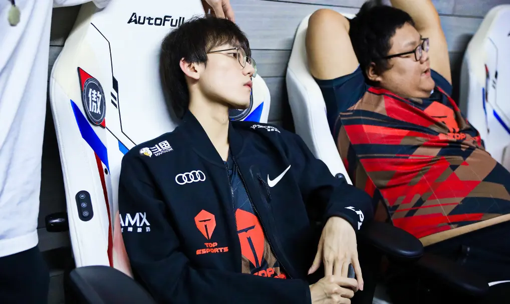 星空体育-包含TheShy在快船比赛中爆冷，精彩发挥引发热议！的词条