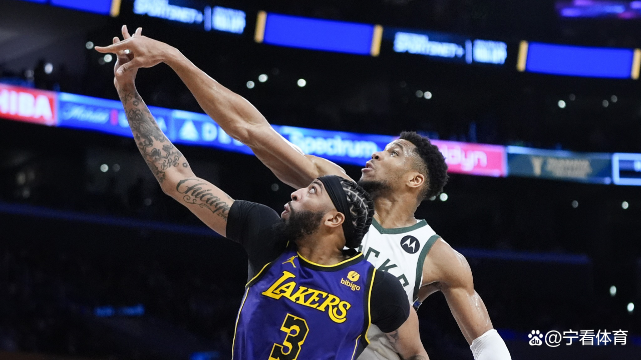 包含浓眉哥迎来十赛季高光表现,湖人球迷沸腾!的词条 包含浓眉哥迎来十赛季高光表现,湖人球迷沸腾!的词条